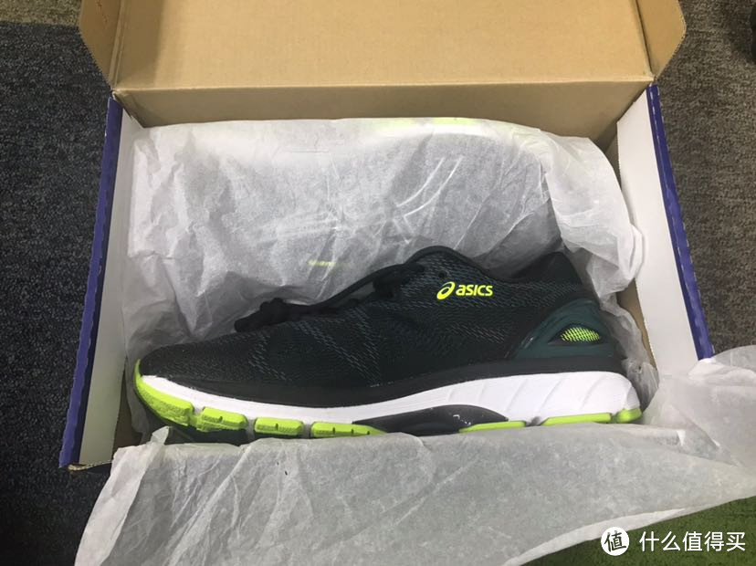 胖子也有鞋穿！还是跑鞋呢—Asics 亚瑟士 GEL-NIMBUS 20 男跑鞋