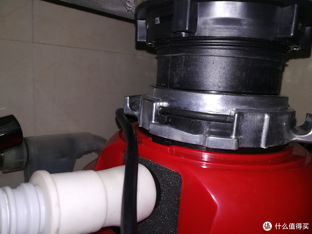 连接洗碗机排水管