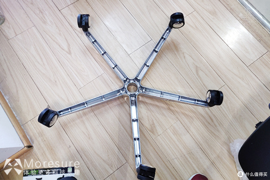 肥宅快乐椅,多功能调节让办公游戏更加舒适:享耀家 F3A体验