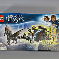 LEGO 75951 乐高神奇动物之格林德沃大逃亡开箱介绍(人仔|零件|夜骐|马车)