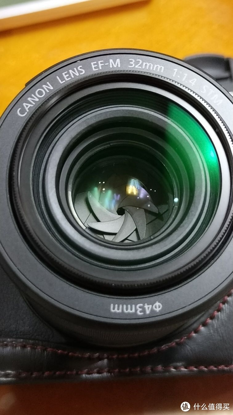 efm32mmf14佳能的又一支真香eosm镜头
