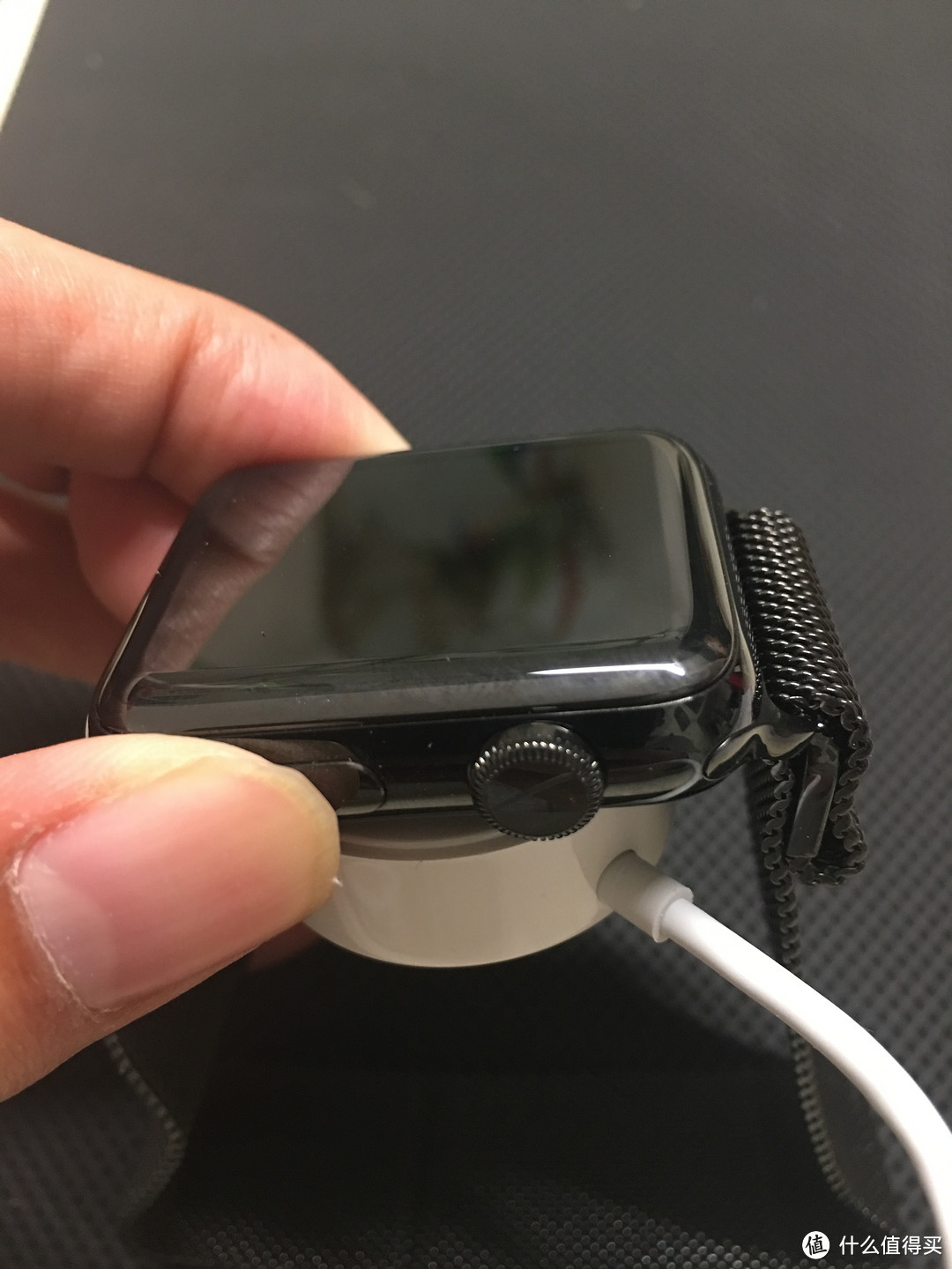 省钱利器—网易严选 Apple Watch无线磁力充电器