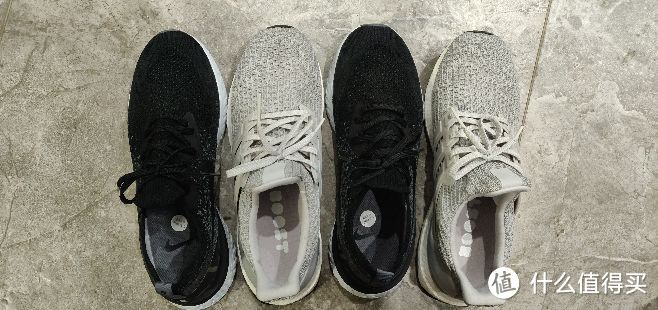 耐克EPICREACTFLYKNIT :阿迪达斯UltraBOOST