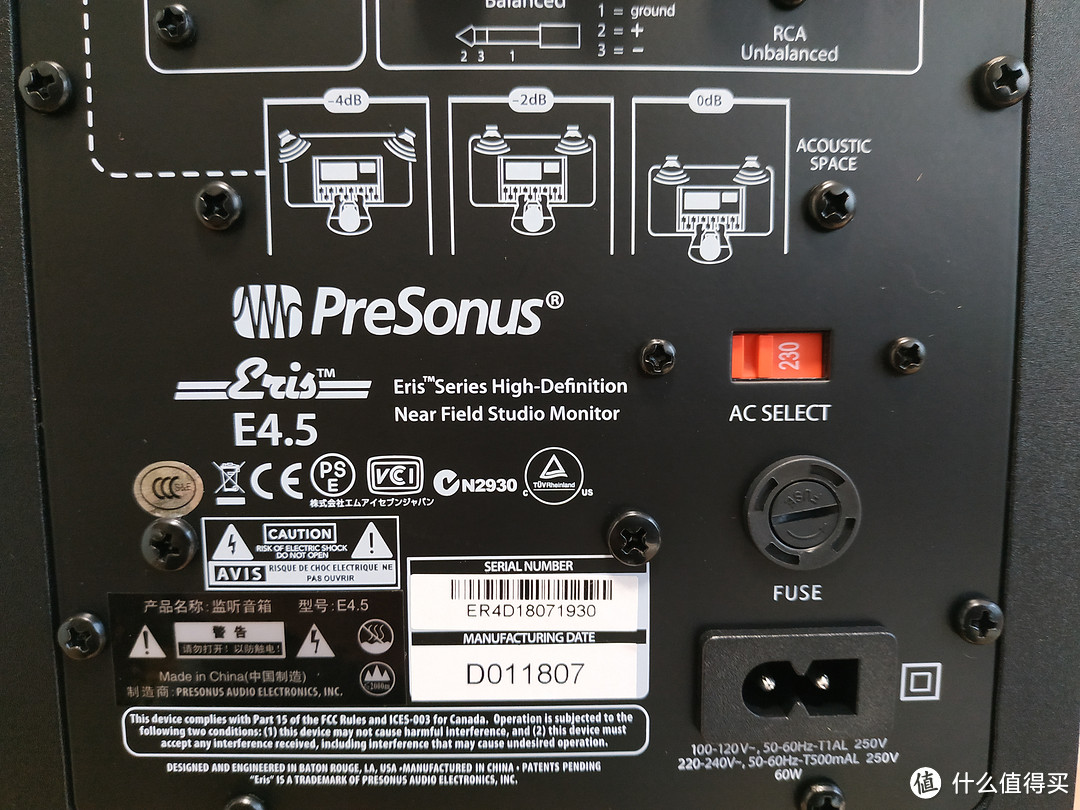 入手PreSonus Eris E4.5 音箱，体验接近于入门级的监听感觉