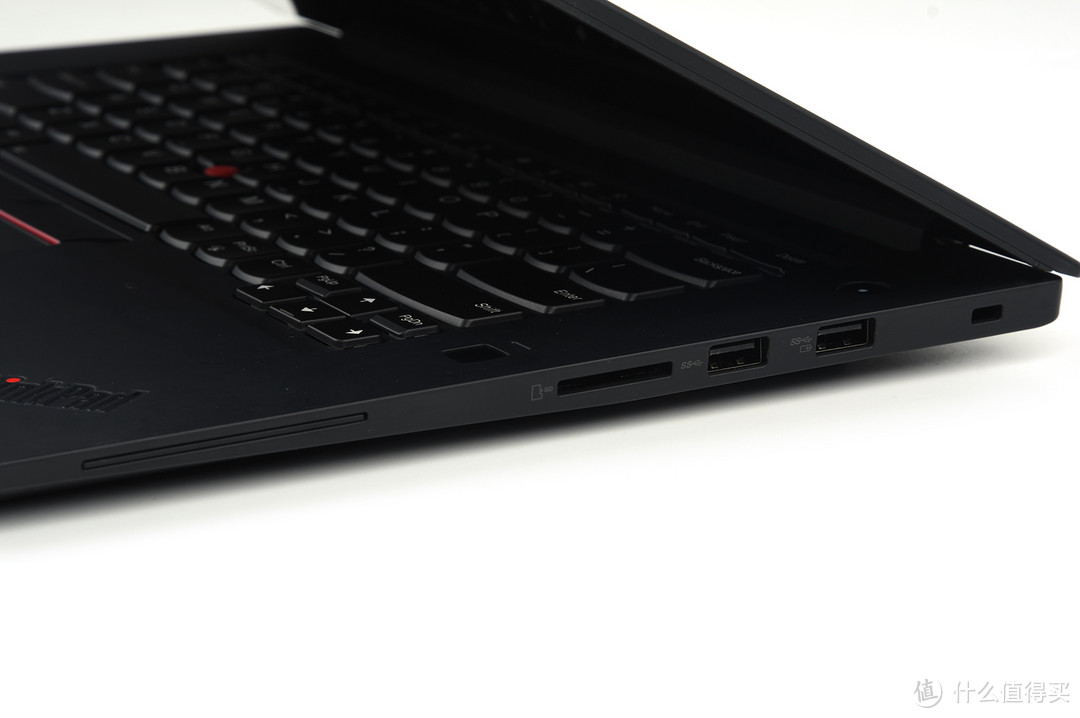 P系列灵魂附体？ThinkPad X1隐士(X1 Extreme)评测