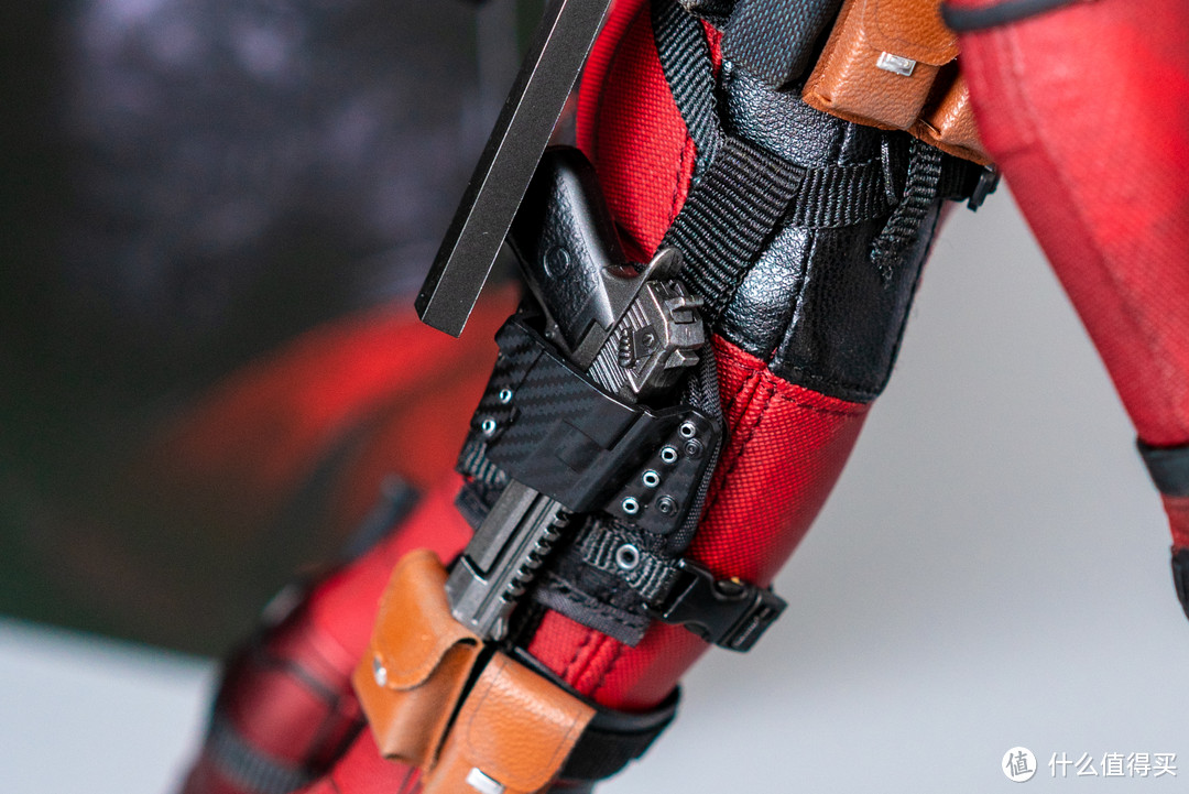 我就是贱，你来打我呀！Hot Toys 死侍 Deadpool 2.0 开箱