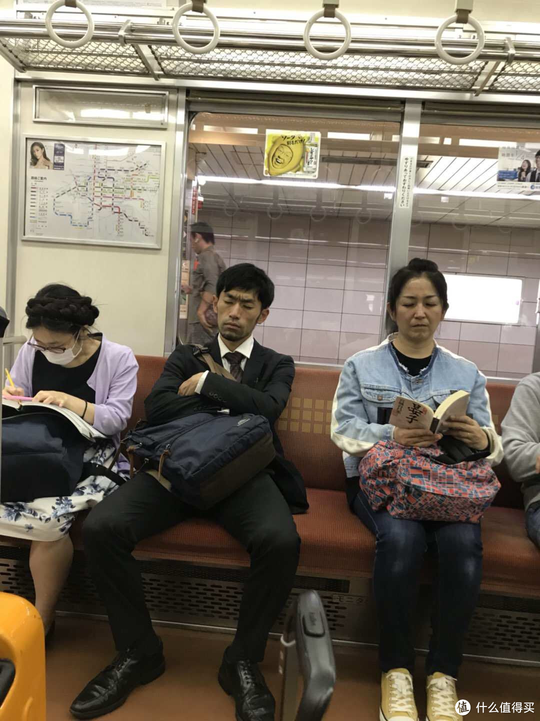 日本人每年平均阅读四本书可不是说假的