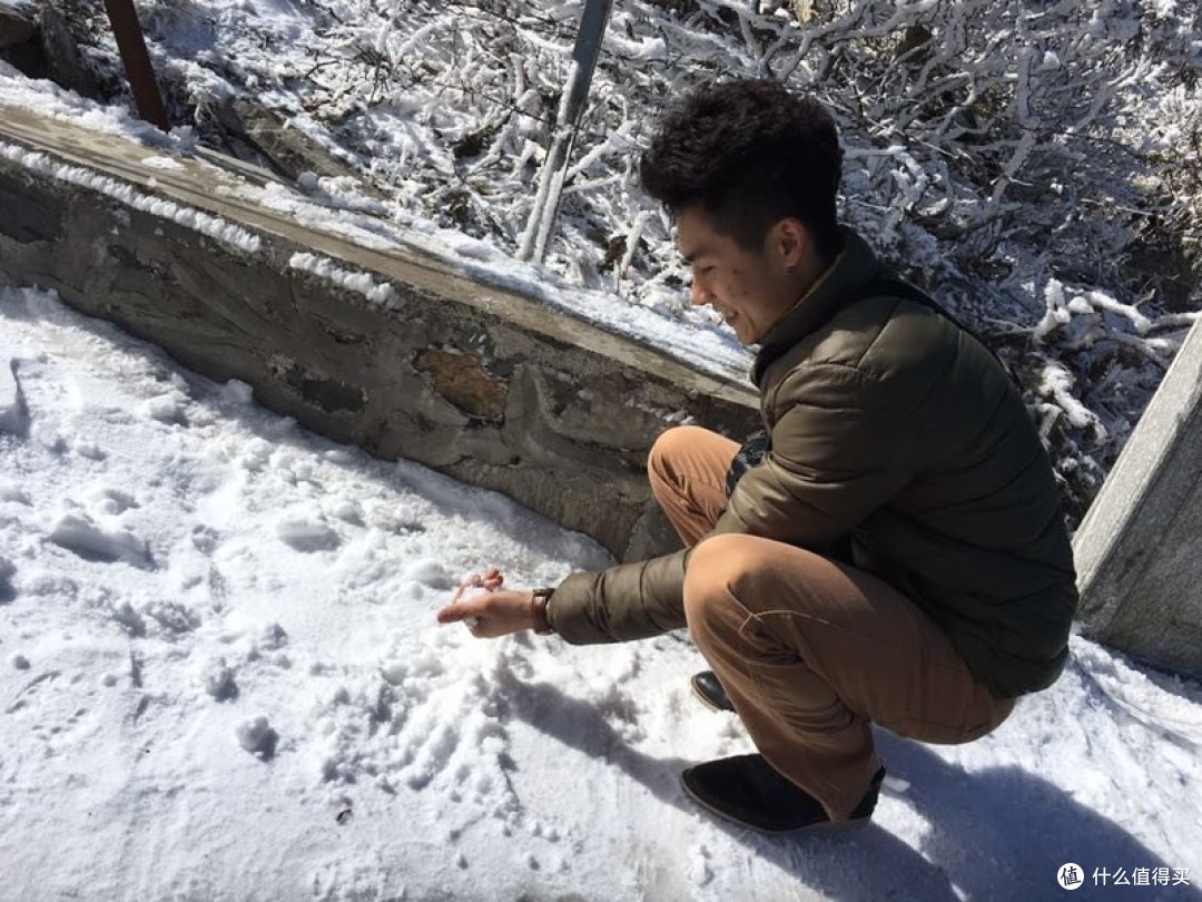 笑得像个孩纸