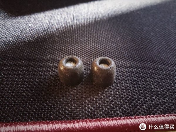  第一次拿出来的时候有点恶心，因为它变成了一种很诡异的形状……
