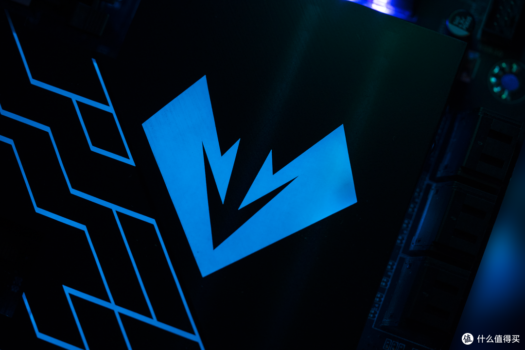 跨越颜值的巅峰？铭瑄iCraft Z390 GAMING主板+i9 9900K 详评