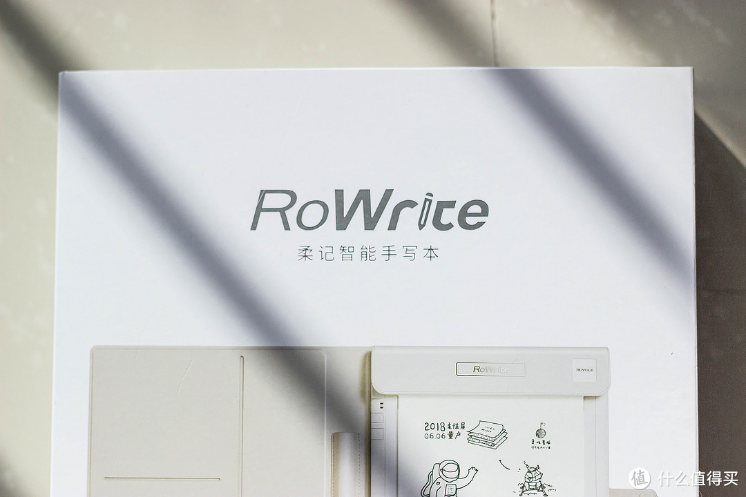 最具生产力的产品经理本子——RoWrite 柔宇 柔记智能手写本（喵主子全程干扰拍摄）