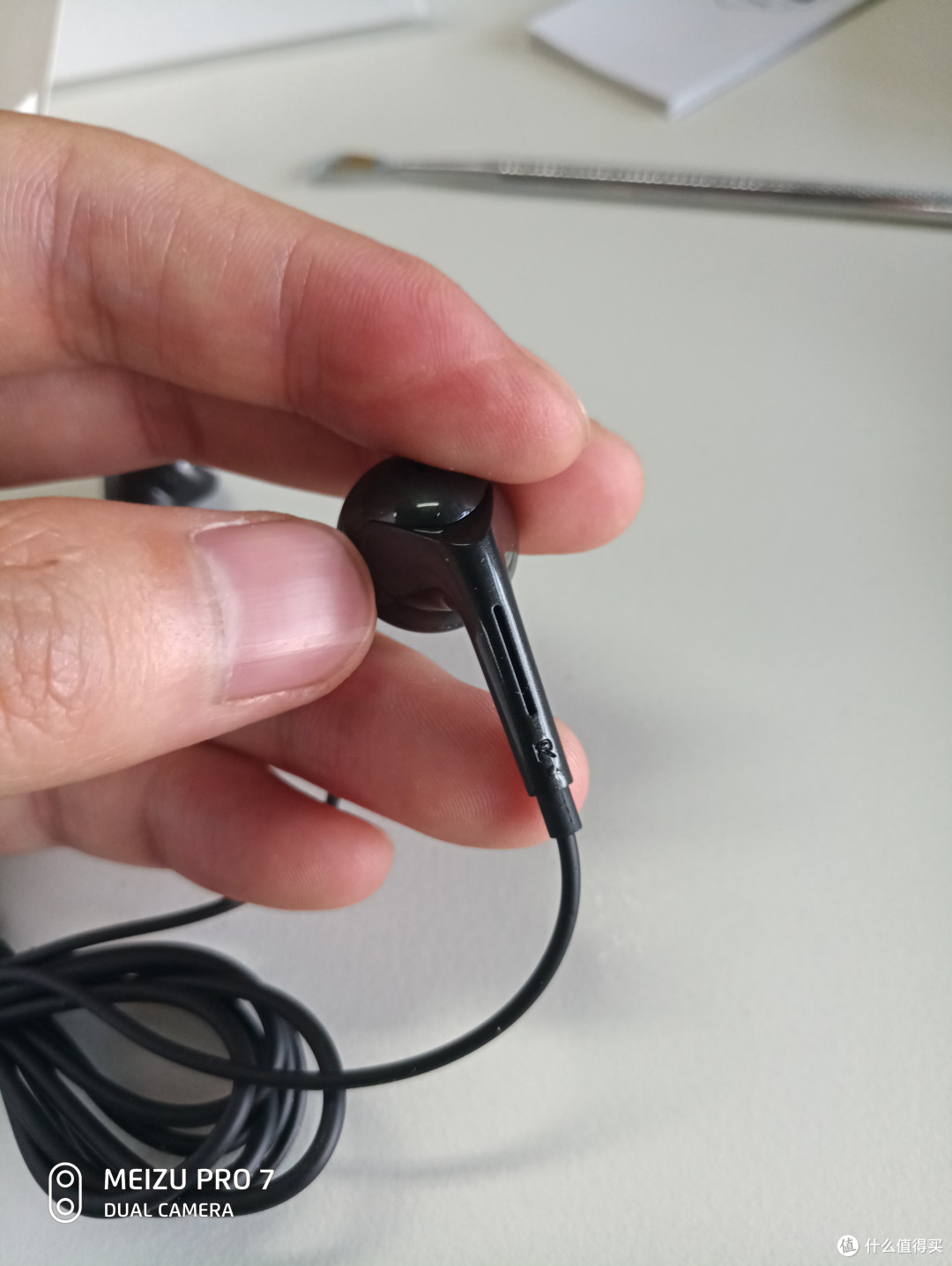 性价比爆棚的平头塞FiiO EM3K开箱