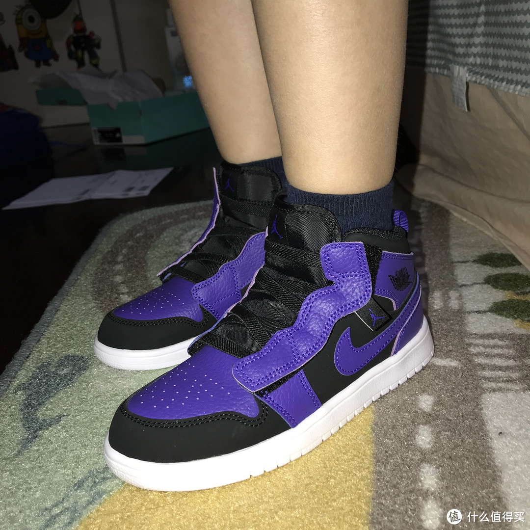 AIR JORDAN 1 MID ALT儿童篮球鞋