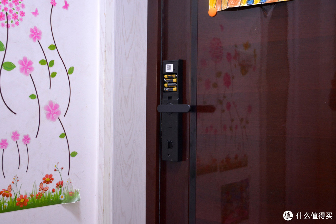 小益E205指纹锁:真插芯告别技术开锁,仅599元