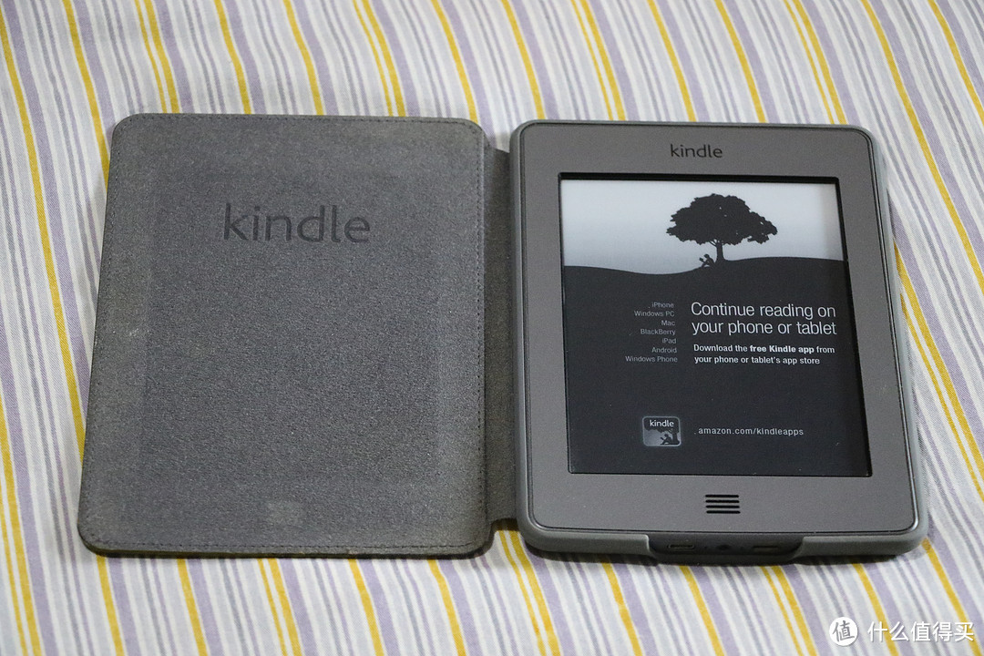 Kindle Touch是个特别的型号，背后带扬声器，可以播放mp3有声电子书