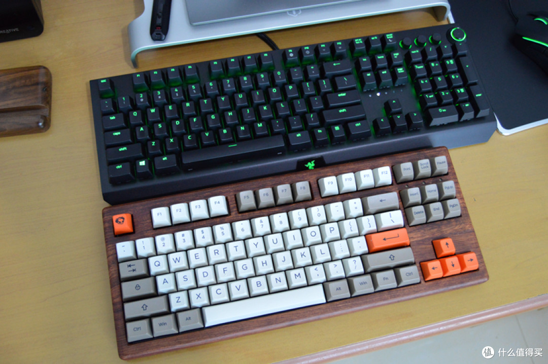 量产的客制化键盘值得买吗？Akko Rosewood 87花梨木 机械键盘 入手体验