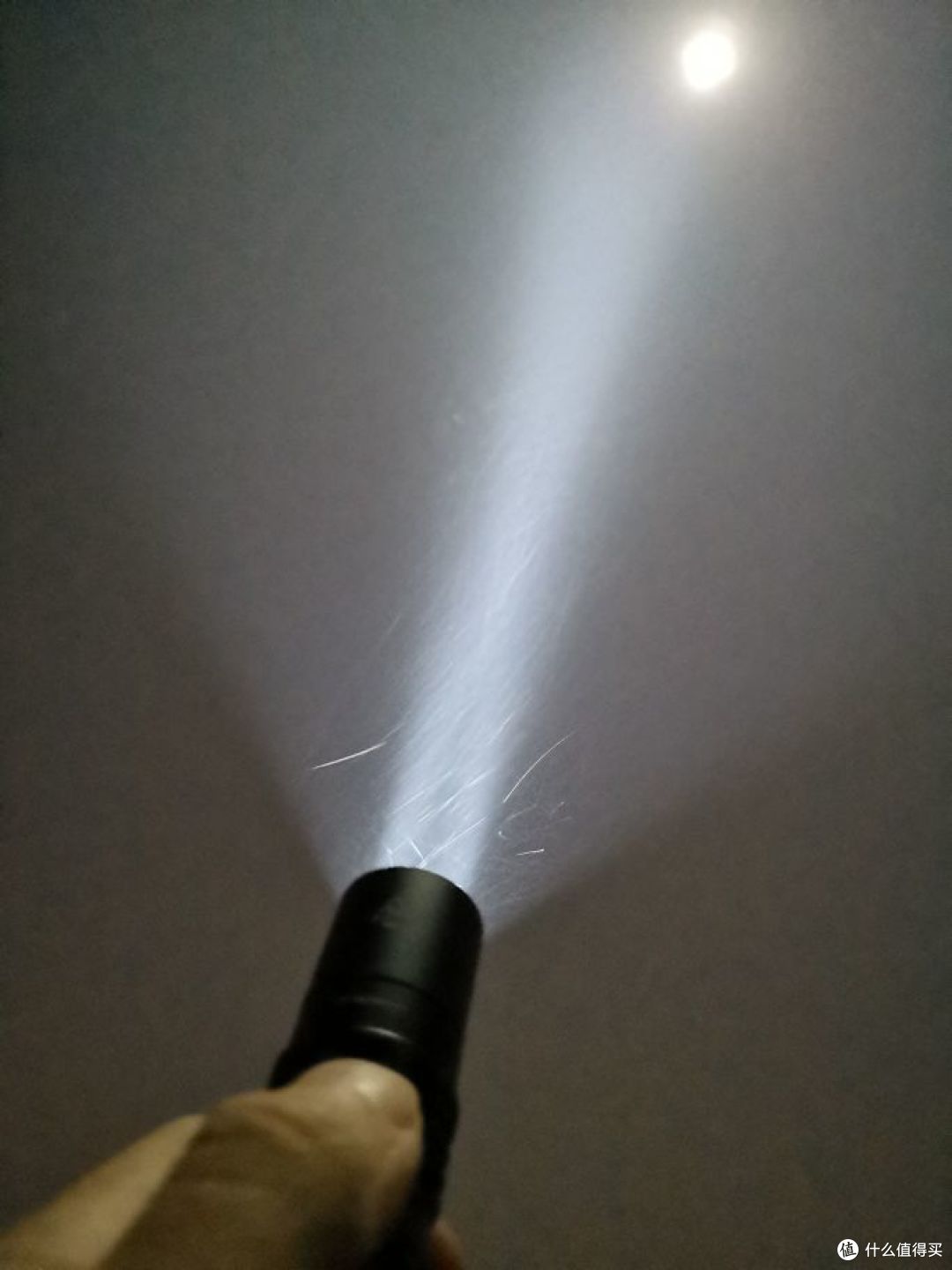 我的第一款户外手电,菲尼克斯UC35开箱以及简单使用测评
