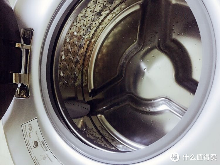 震惊！你还在手洗宝宝衣服？这台洗衣机帮你解放双手！