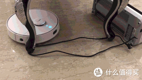 360扫地机器人—智能规划清扫不迷茫，激光扫描不莽撞