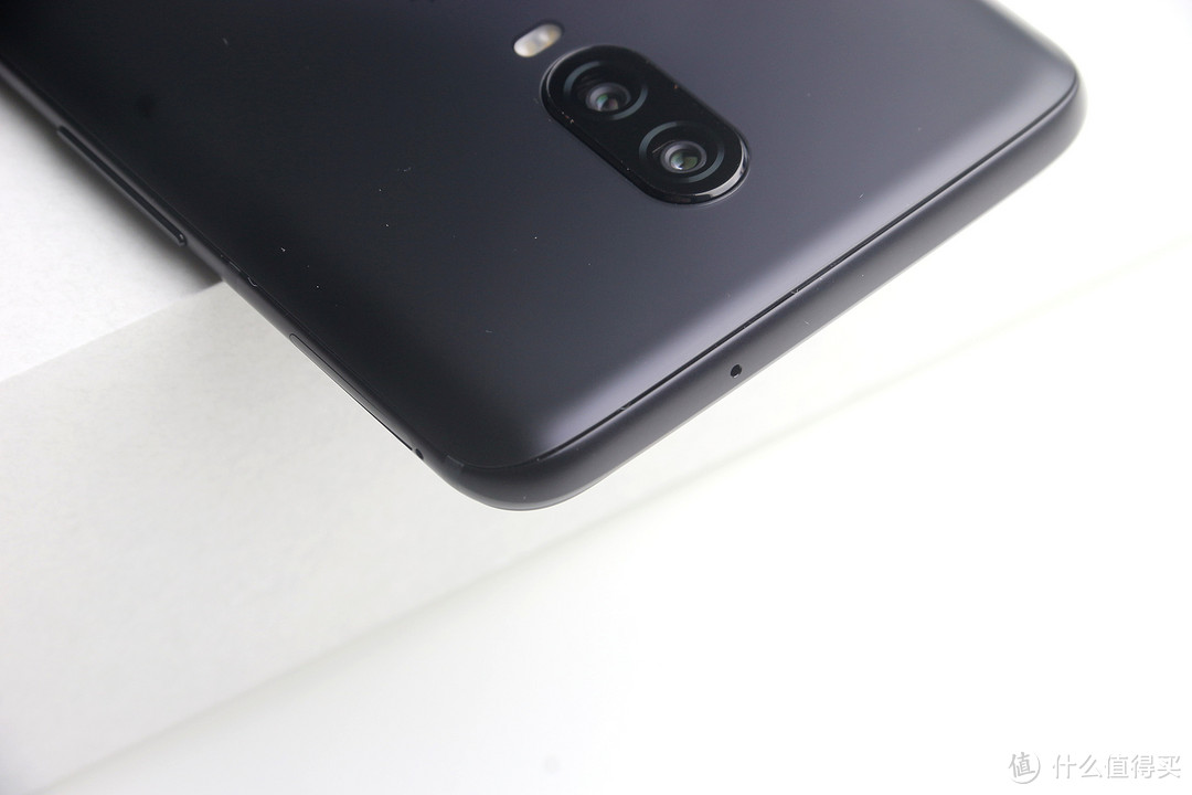 对于手机超级小白来说，这款手机好用吗？一加 OnePlus 6T 智能手机众测报告