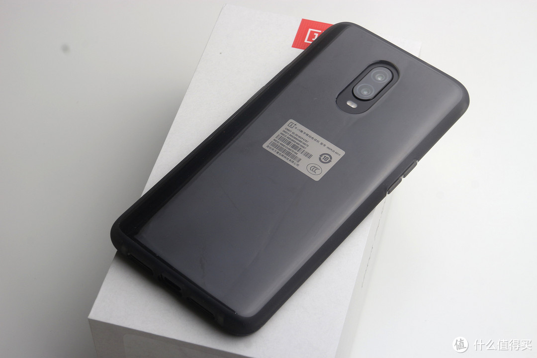 对于手机超级小白来说，这款手机好用吗？一加 OnePlus 6T 智能手机众测报告