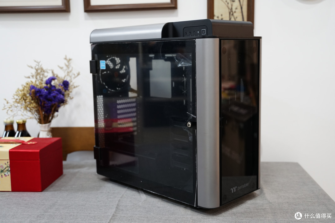 诚意满满——Thermaltake Level 20 GT 周年纪念款 机箱