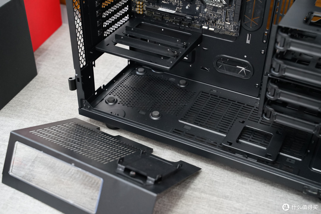 诚意满满——Thermaltake Level 20 GT 周年纪念款 机箱