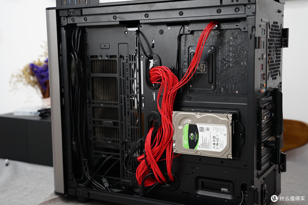 诚意满满——Thermaltake Level 20 GT 周年纪念款 机箱