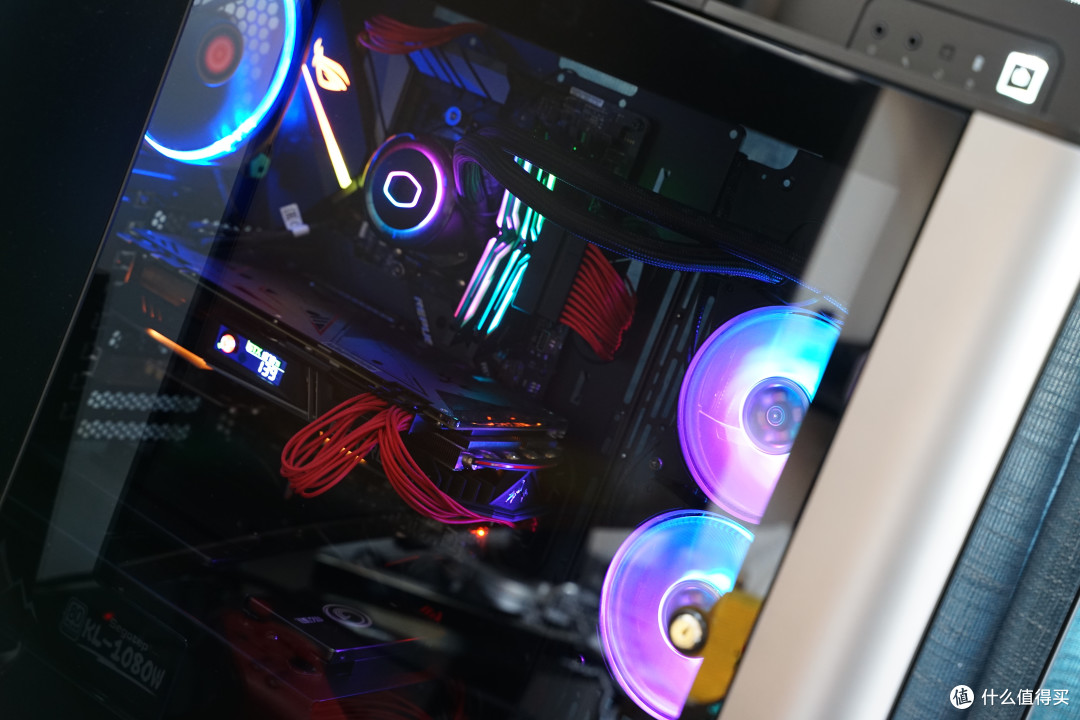 诚意满满——Thermaltake Level 20 GT 周年纪念款 机箱