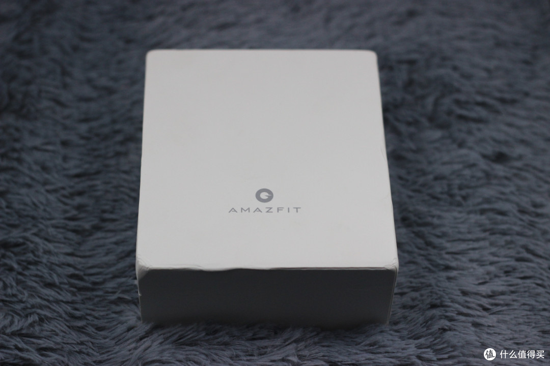 商务和运动都合适：AMAZFIT 智能运动手表2