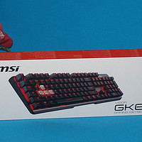 微星 GK60 机械键盘外观展示(面板|厚度|键帽|信仰灯)