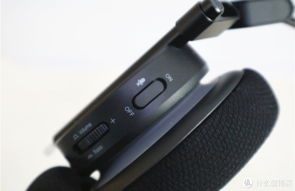 1MORE Spearhead VR电竞耳机上手：你买得起的头戴耳机！
