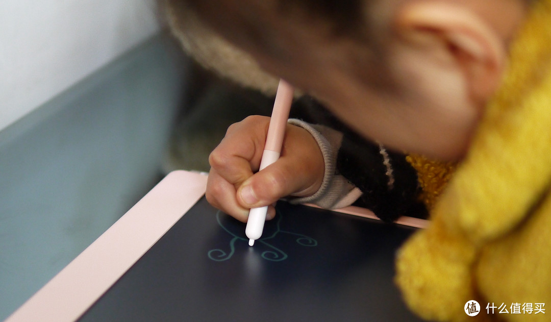 幼儿辅学好工具—机器岛智能小黑板