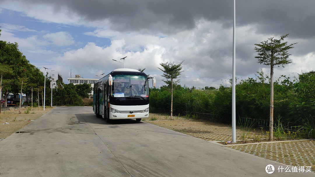 旅游区官方的车，大家一定问好了再上车哦