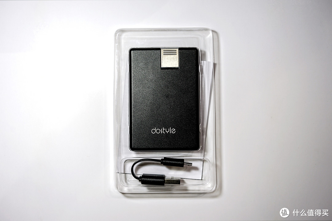 薄至0.5cm，便携性max——dostyle京选卡片式移动电源开箱