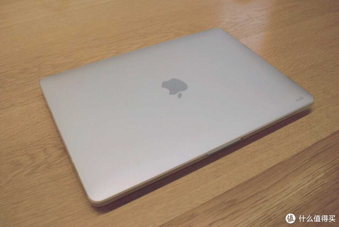 在张大妈的第一个双十一,就买了一个大件--2018款MacBook pro笔记本电脑