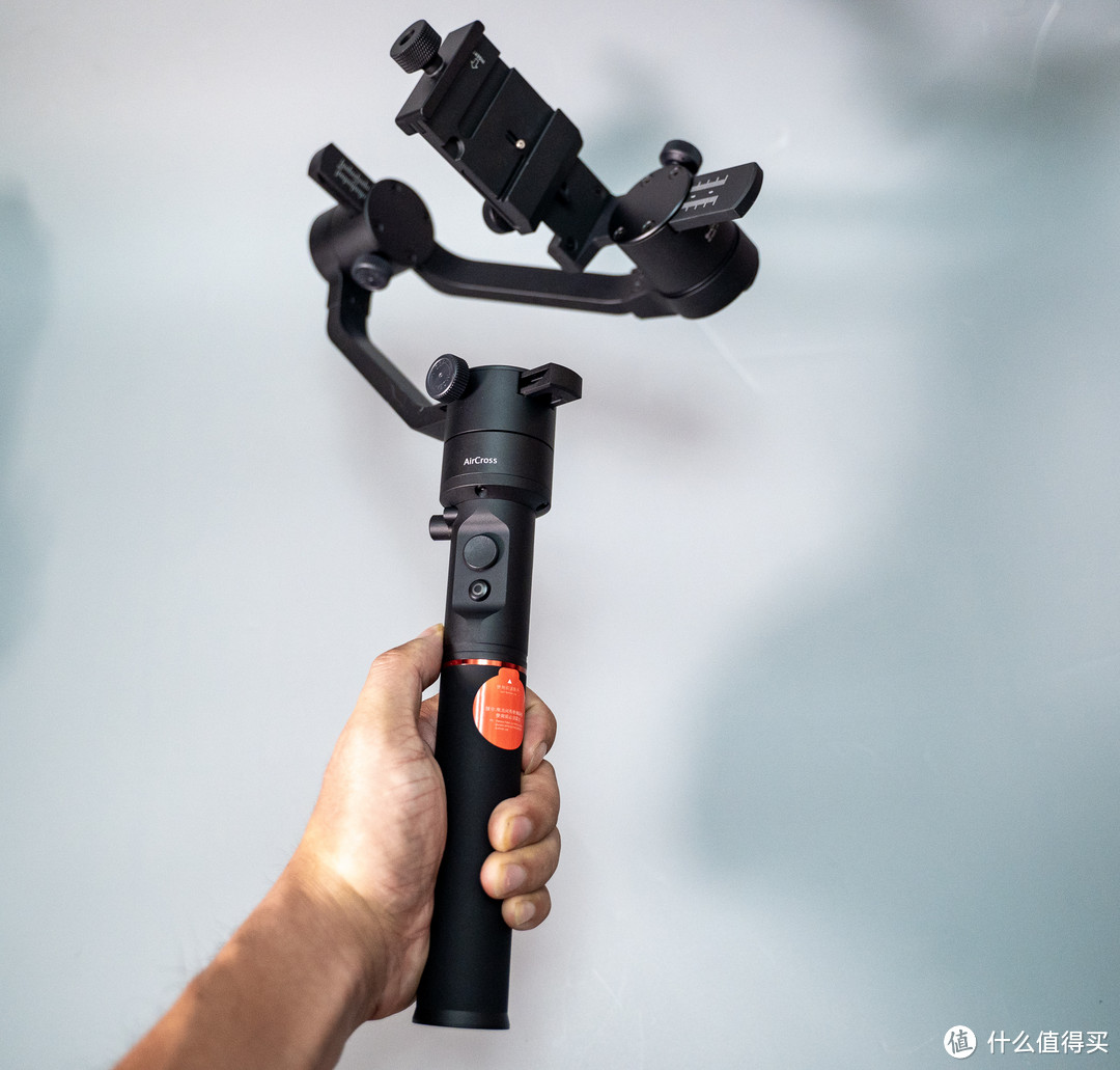 旅行的好搭档:MOZA 魔爪 AirCross 三轴手持稳定器体验测评 搭配索尼A6300/A7M3