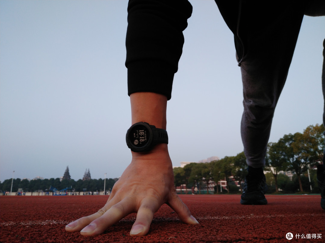 实用、耐操、硬核——Garmin 佳明 Instinct本能,一款直男向户外手表
