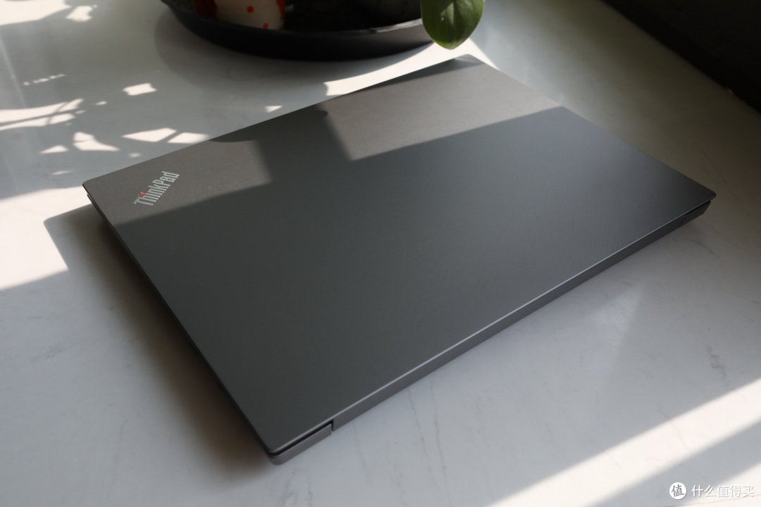 小黑本的新升级 ThinkPad“翼”480开箱评测