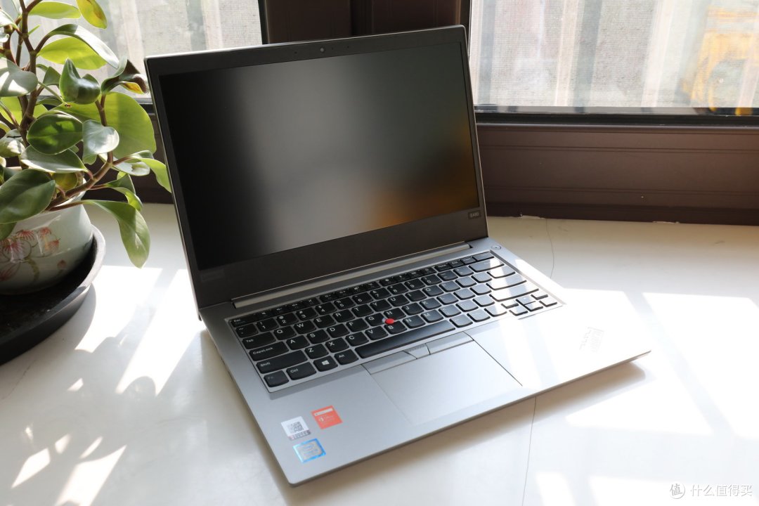 小黑本的新升级 ThinkPad“翼”480开箱评测