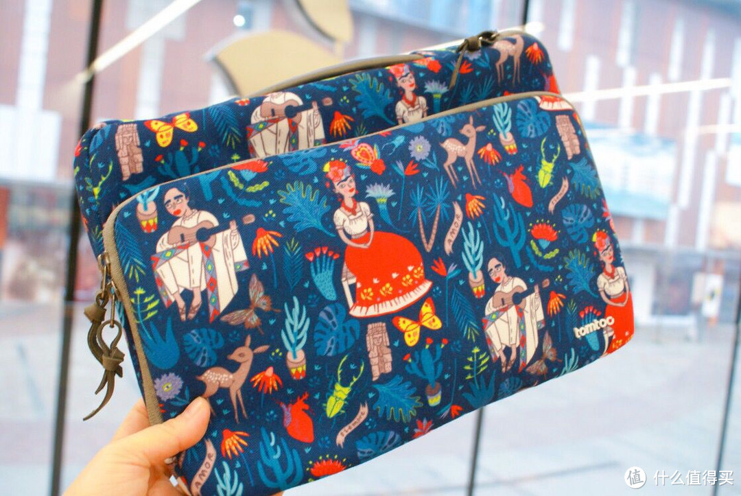 在张大妈的第一个双十一,就买了一个大件--2018款MacBook pro笔记本电脑
