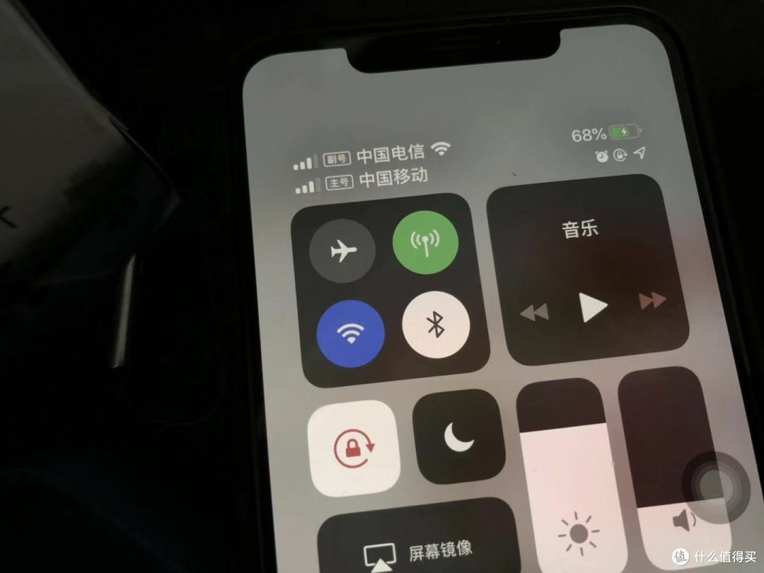 冬季之首选：紫米QB910 10000mA移动电源