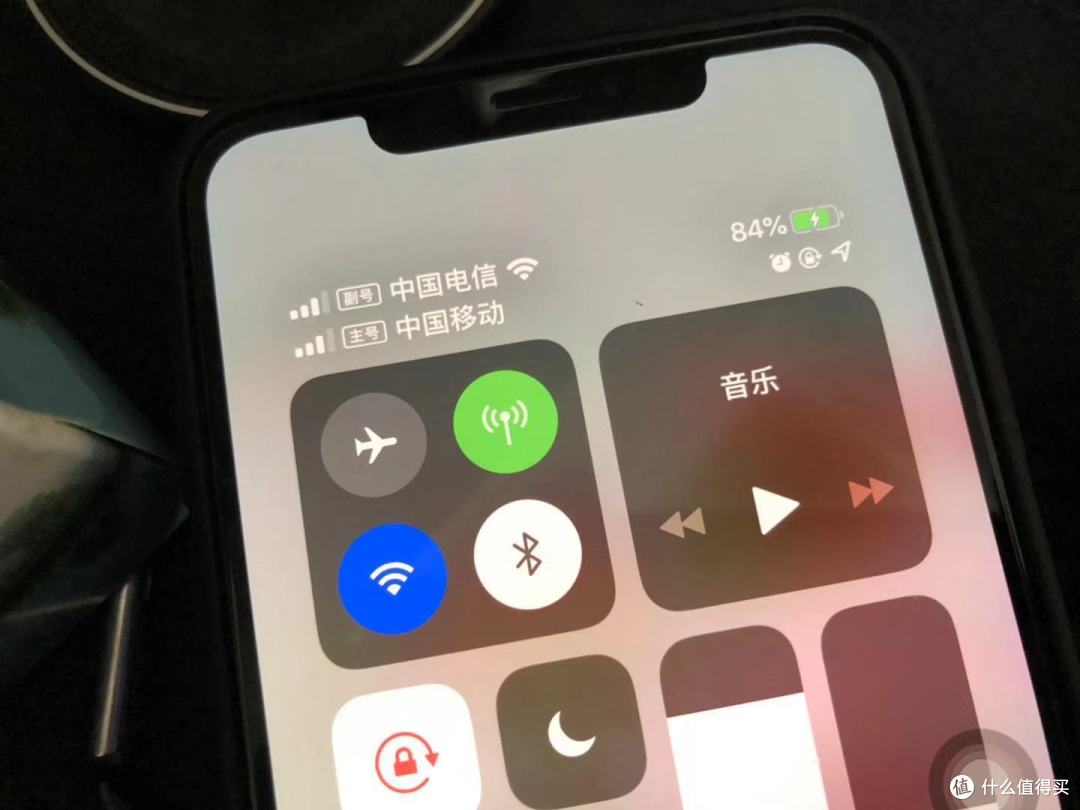 冬季之首选：紫米QB910 10000mA移动电源