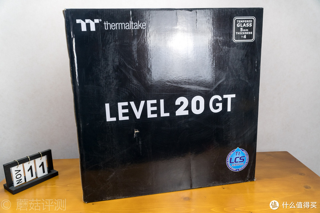 用料足斤足量、空间巨大且利用灵活——Tt（Thermaltake）Level 20 GT 黑色 全塔机箱