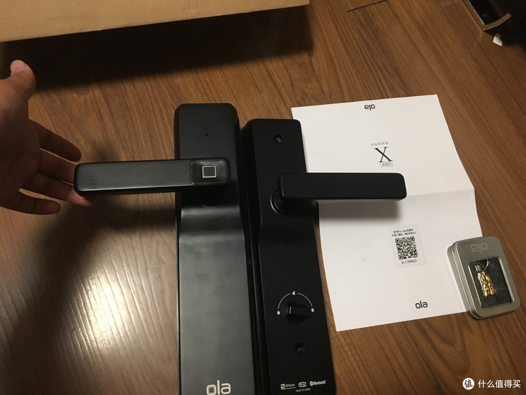 我订购的是银色，结果发来的是黑色，其实颜色真的无所谓，但是。。。