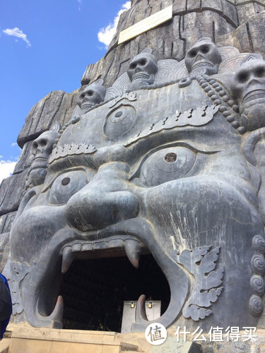 色达天葬台,一个让人直视死亡的地方……