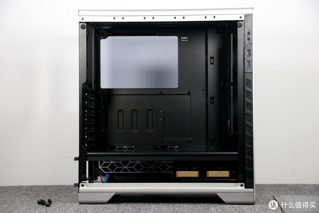 放置桌面的低调の铝，PHANTEKS MG 510装机评测