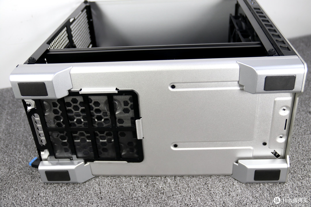 放置桌面的低调の铝，PHANTEKS MG 510装机评测