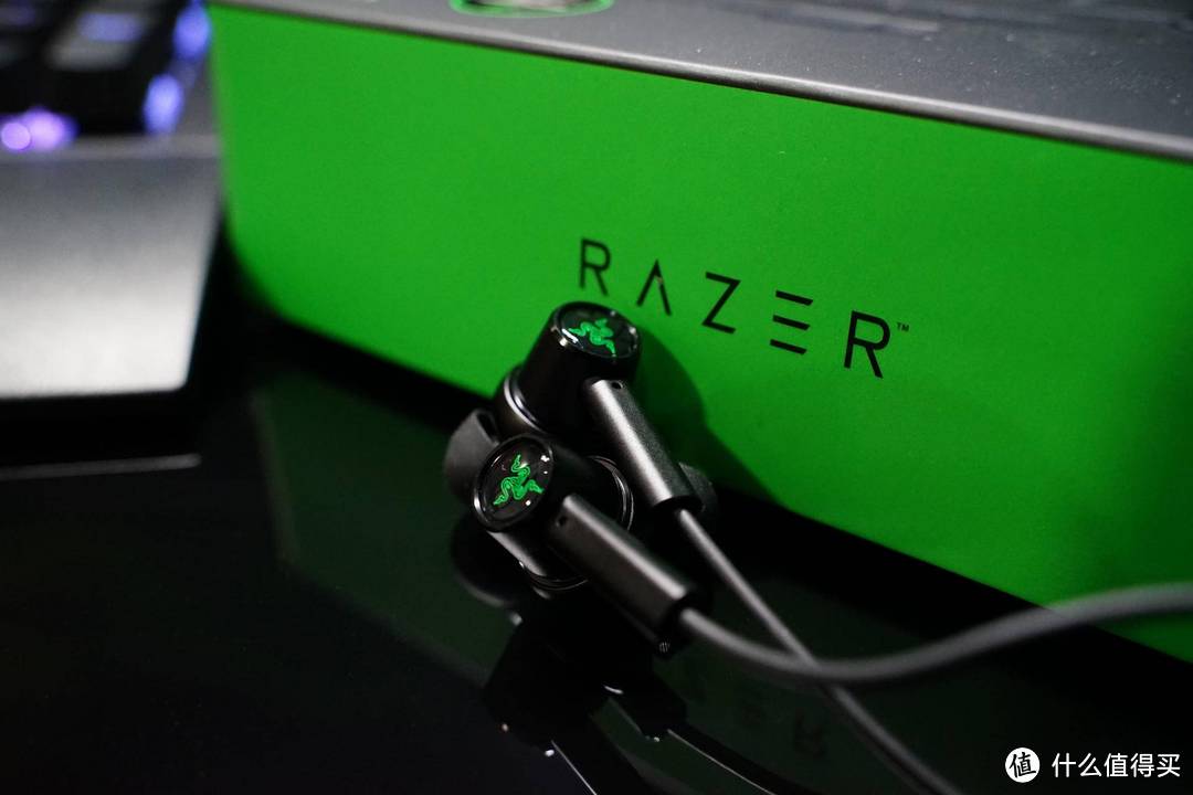高颜降噪—Razer 雷蛇 战锤狂鲨USB-C降噪版入耳式耳机
