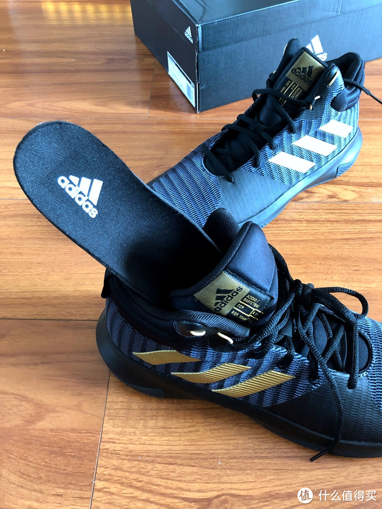 Adidas 阿迪达斯 Pro Elevate 2018 男子 篮球鞋AP9834，开箱简评